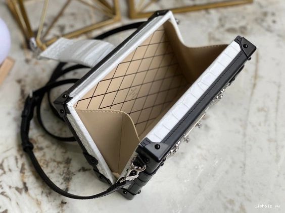 WIS PETITE LOUIS VUITTON MALLE 0205